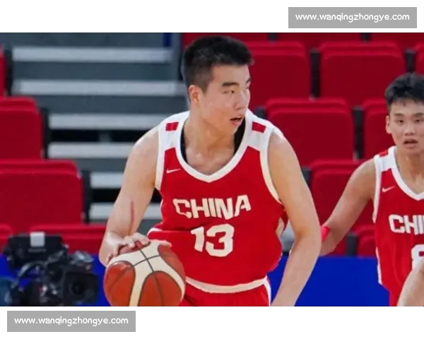 山东男篮外援团灭!邱彪掀青春风暴,6 新人竞逐 14 名额 山东男篮外援团灭!邱彪掀青春风暴,6 新人竞逐 14 名额