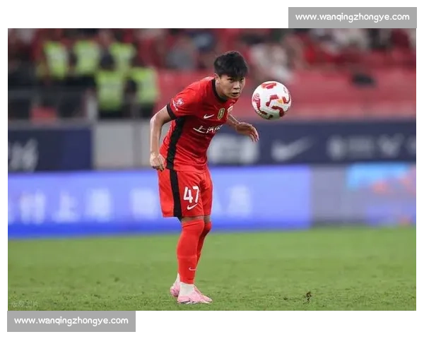 海港新星蒯纪闻德转身价飙升至 27.5 万欧元 入选国足东亚杯名单