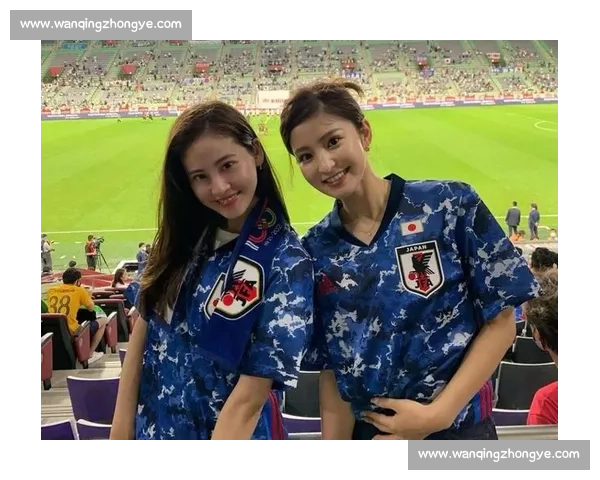 堂安律与明松美玖大婚!美妆博主新娘惊艳全场,小栗旬携日本国脚齐聚祝福 堂安律与明松美玖大婚!美妆博主新娘惊艳全场,小栗旬携日本国脚齐聚祝福